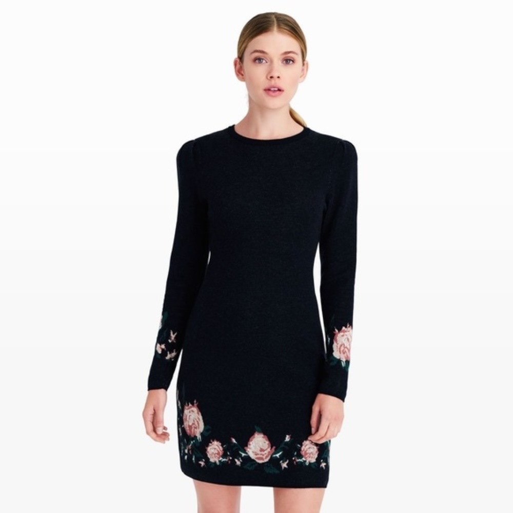 Clun Monaco Kerioth Sweater Dress